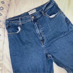 Abercrombie & Fitch Slim Straight Ultra High Rise Jeans | Dark Blue Wash | Size